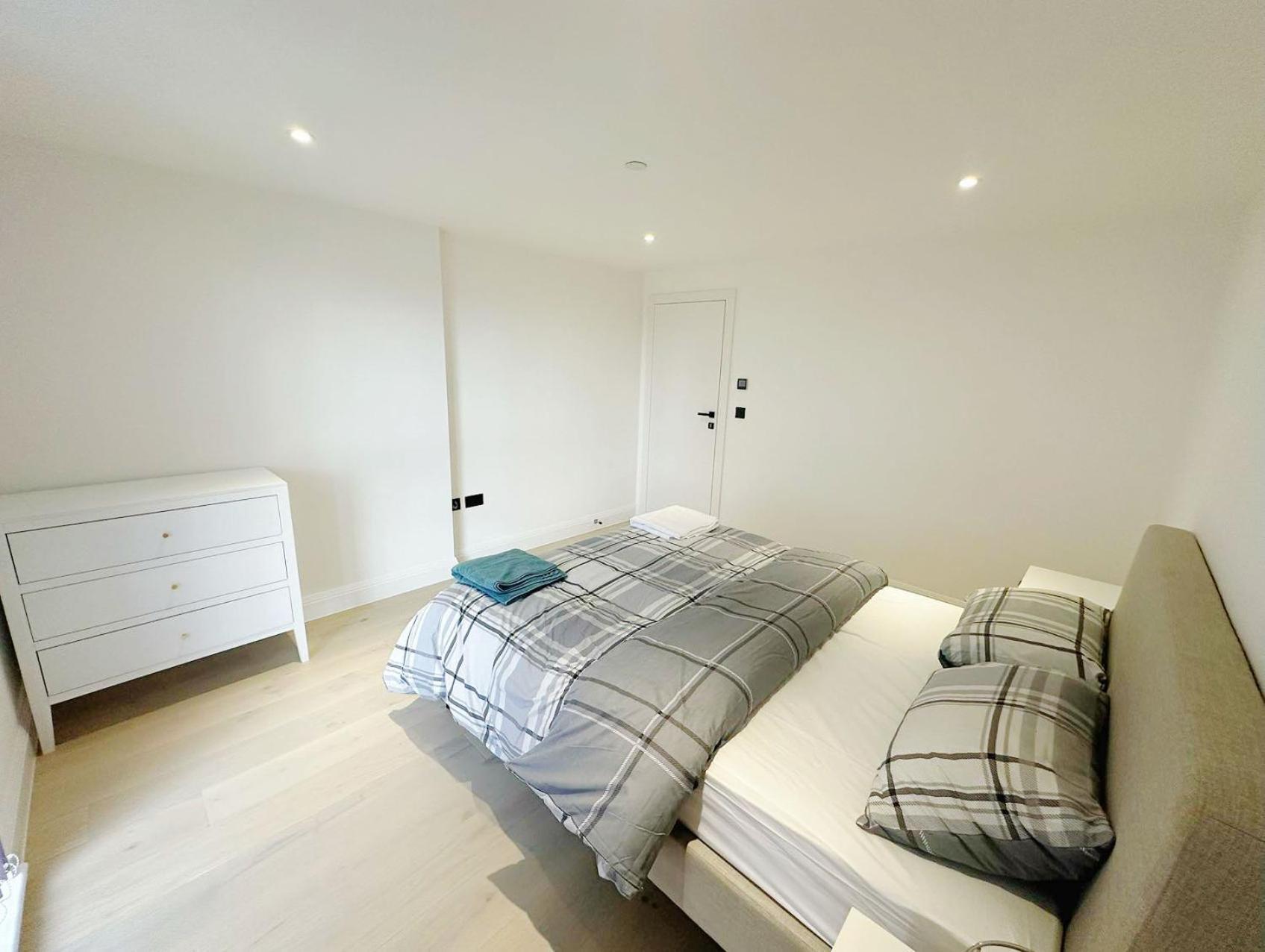 ロンドンLuxury Modern Flat Near Centerアパートメント エクステリア 写真