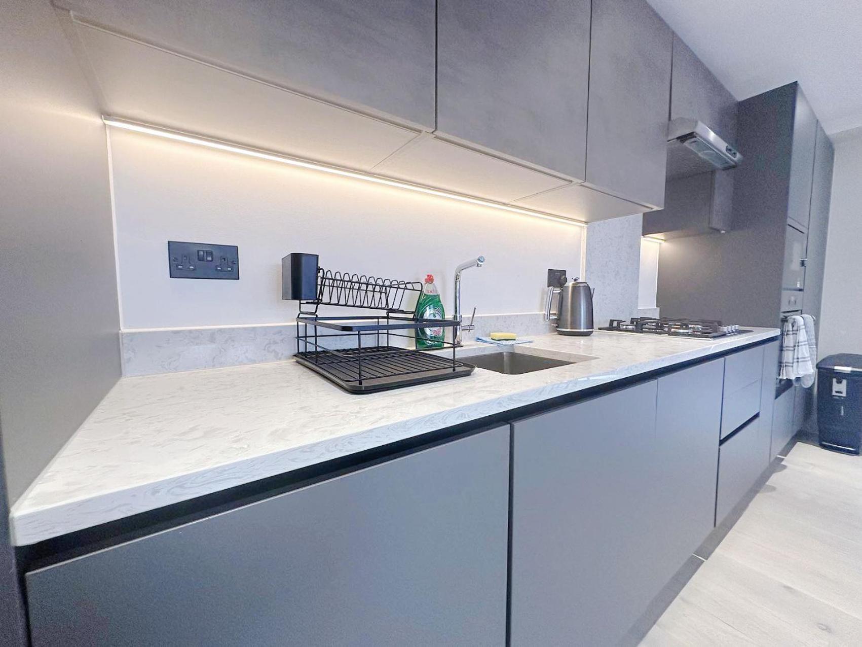 ロンドンLuxury Modern Flat Near Centerアパートメント エクステリア 写真